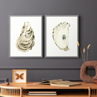 «Neutral Oyster Study I» - reproduction encadrée de qualité supérieure - prête à être accrochée - aucun clou requis - aucun clou requis