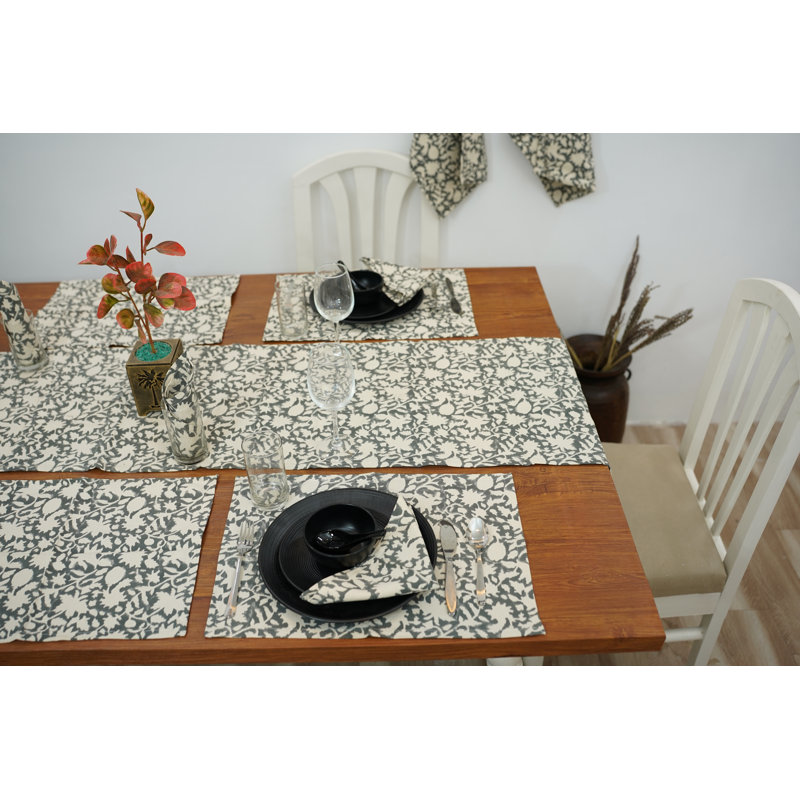 Napperon décoratif en bloc 13 x 19 pouces Fabividine, Manikarnika, gris