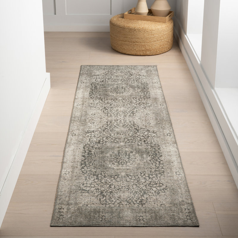 Jeccica Distressed Vintage Medallion Jute Blend Polyester Area Rug, Runner 2'8" x 8'