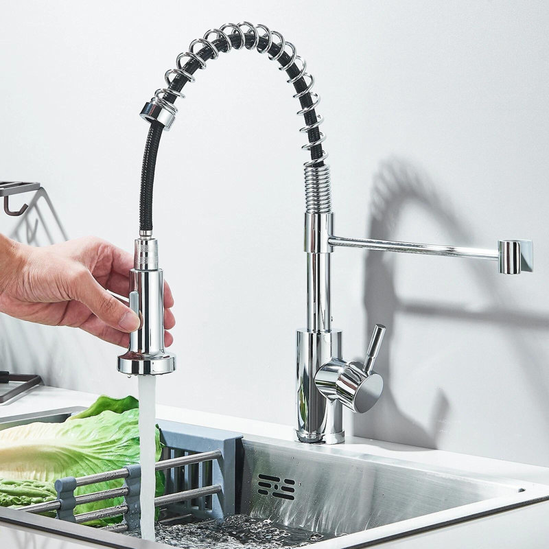 Robinet de cuisine chromé avec douchette rétractable à poignée simple et robinet de cuisine à un trou pour évier extérieur