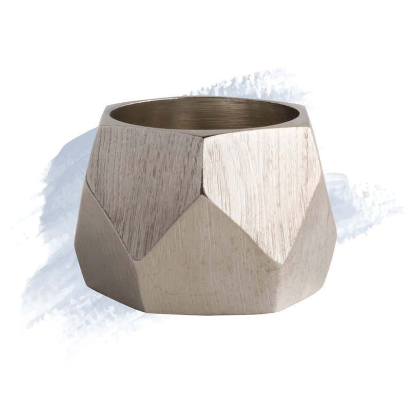 Rond de serviette triangulaire, Chrome