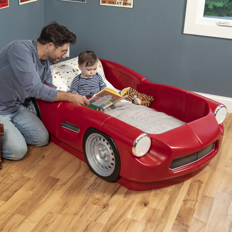 Step2 Hot Wheels Convertible Toddler-to-Twin Bed, Red 