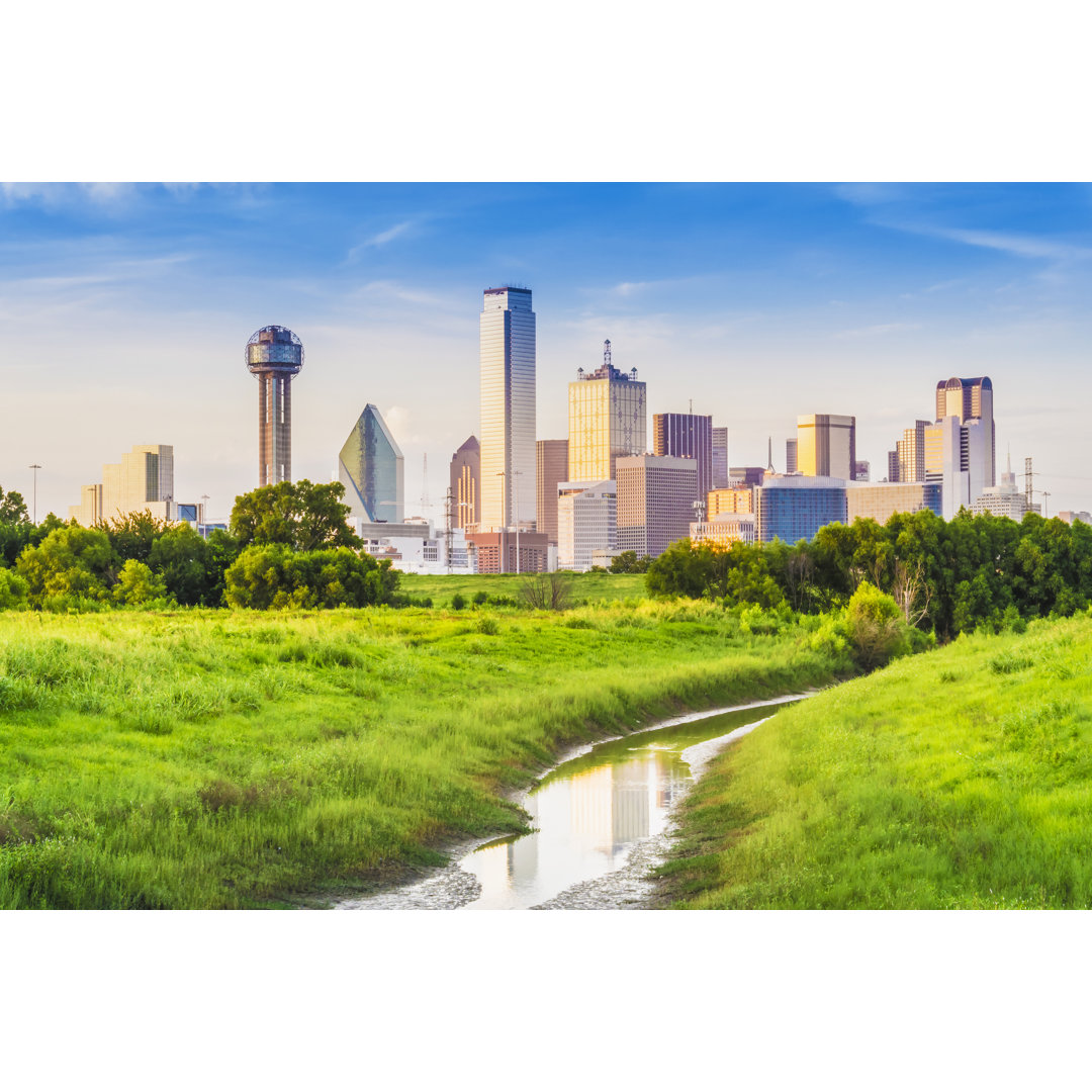 Downtown Dallas von Aphotostory - Kunstdrucke auf Leinwand