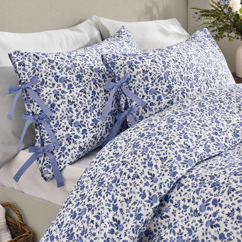 Hannah Floral Duvet Cover Set with Pillowcases Included, Blue, SuperKing Duvet Cover Set + 2 Standard Pillowcases