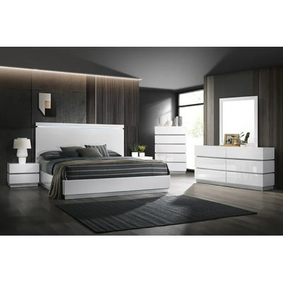 Yahne Queen Platform Configurable Bedroom Set