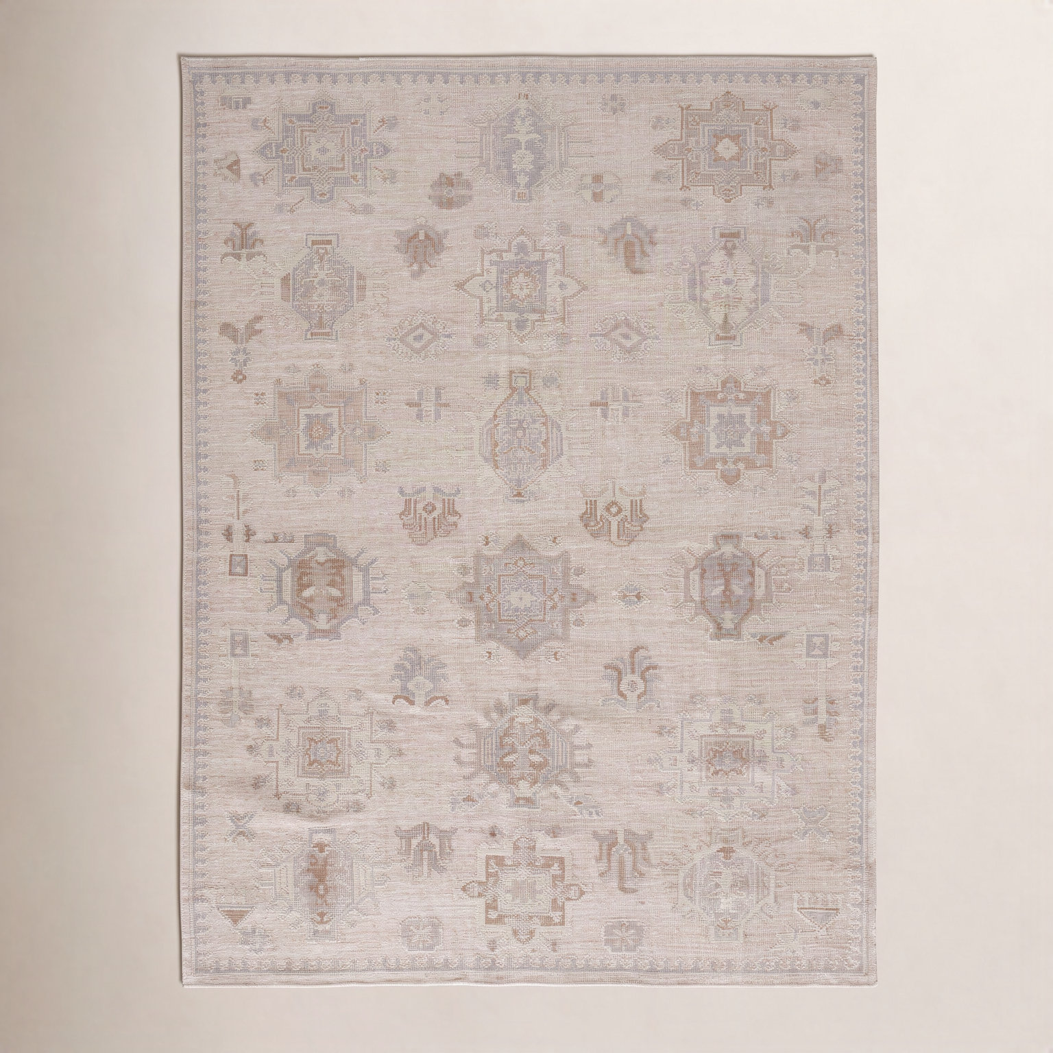 Winslet Beige Ivory Hand-Knotted Oriental Rug, Rectangle 2' x 3'