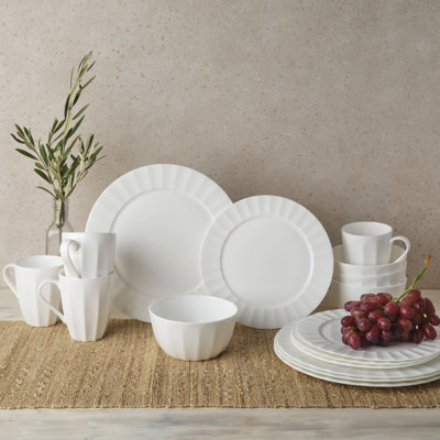 Fitz and Floyd Nevaeh White Fluted 16-Piece Chip-Resistant Bone China Dinnerware Set, Service for 4