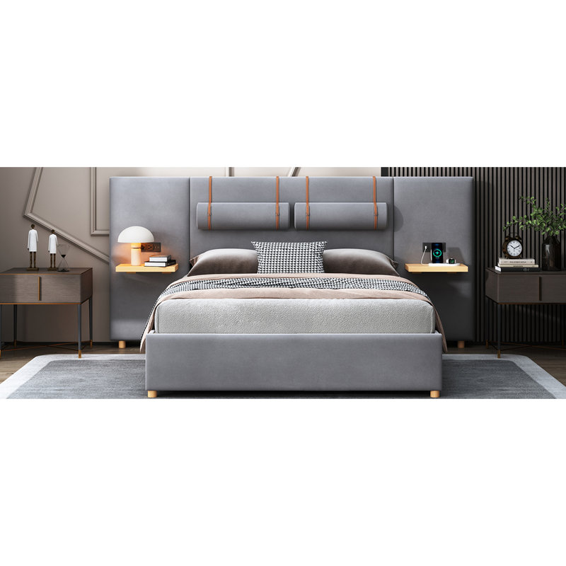 Grand lit de taille grand avec prises intégrées et velours gris