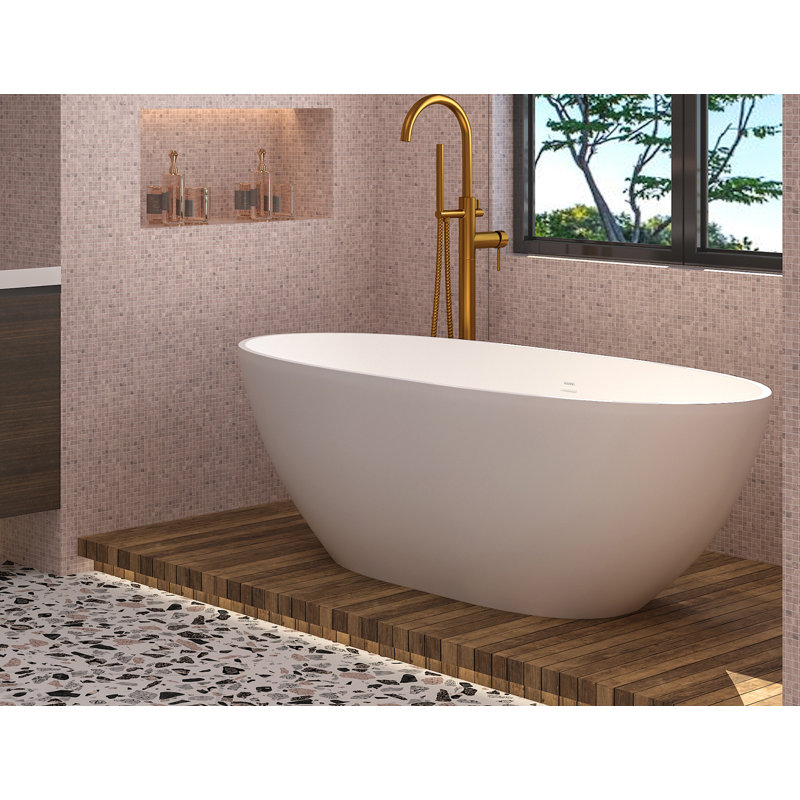 Baignoire de trempage autoportante 61 po. X 67 po. Monaco