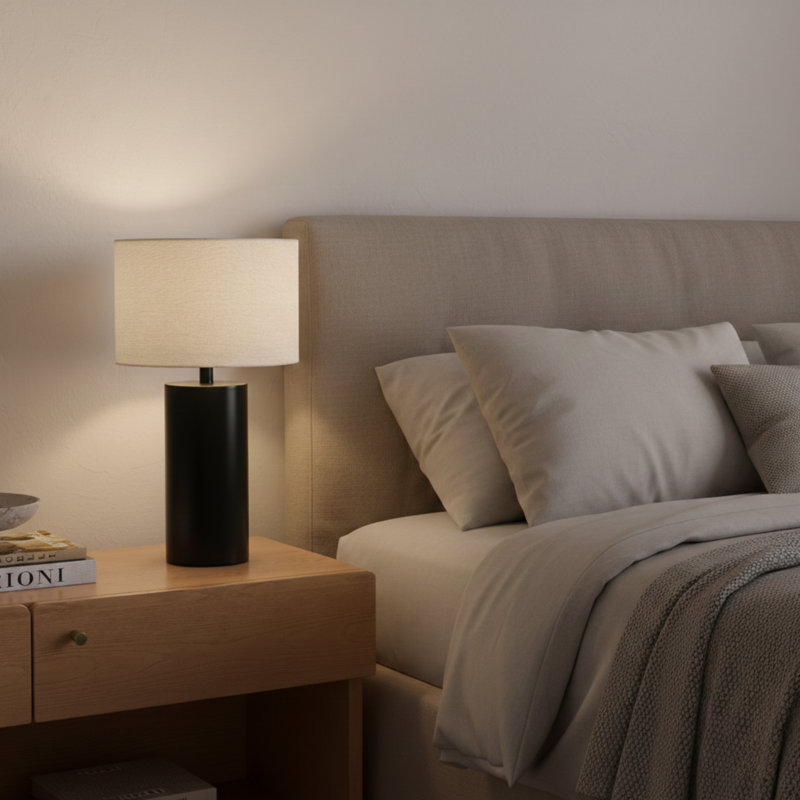 Base de bloc noire Nancey avec abat-jour tambour en tissu pour chambre à coucher