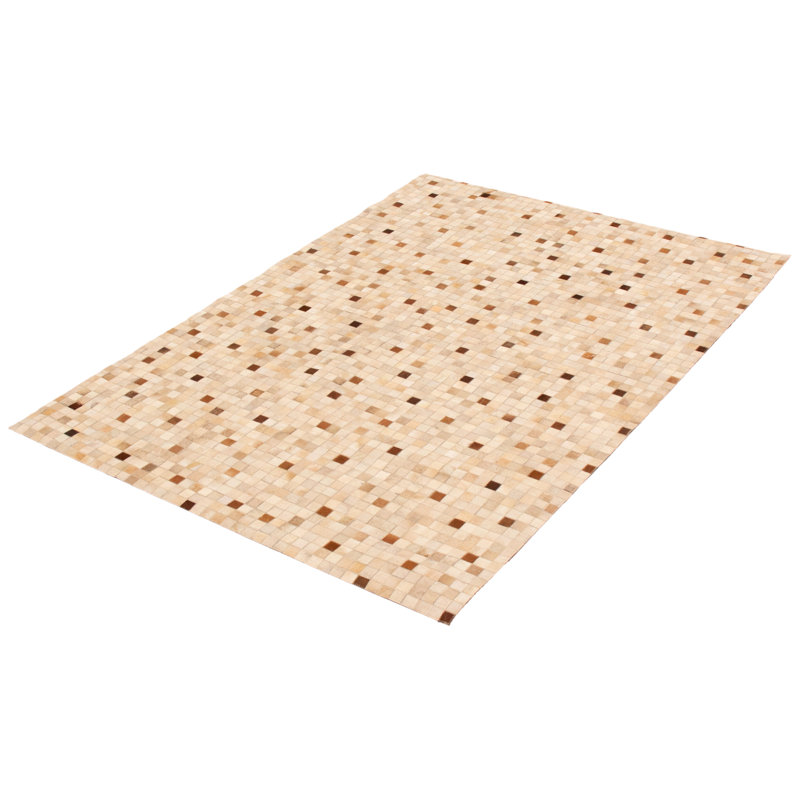 Tapis beige / brun en cuir de vache à carreaux Arundell