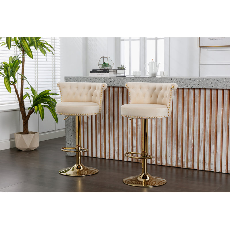 Chaise de bar rotative faite à la main avec hauteur réglable, coussin moelleux et conception polyvalente pour la cuisine, la salle à manger et le café