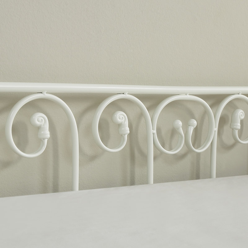 Fredric Metal Daybed with Trundle, White
