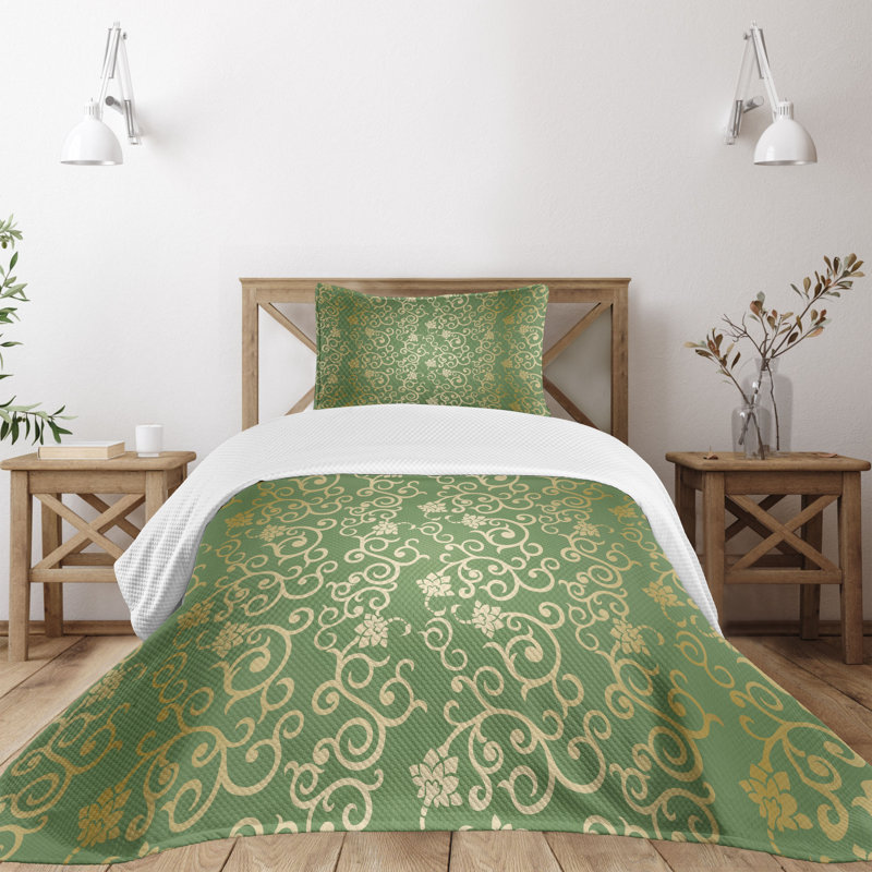 Green and Yellow Floral Twin Quilted Bedspread Set