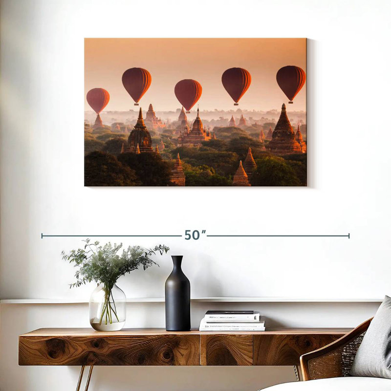 Ballons Mehar au-dessus des tempes de Bagan, H 24 po x l 36 po