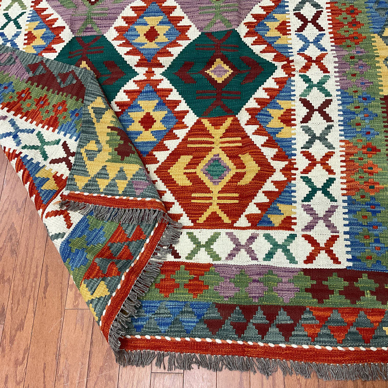 Tapis unique rouge 5 pi x 6 pi 7 po One-of-a-Kind