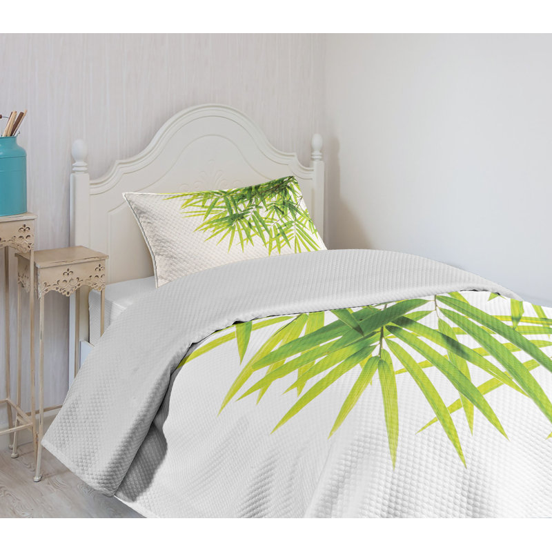 Twin White and Green Quilted Bedspread Set with Pillow Sham