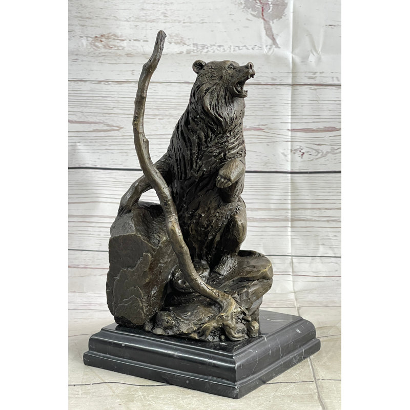 Figurine abneer grand ours debout sur une falaise