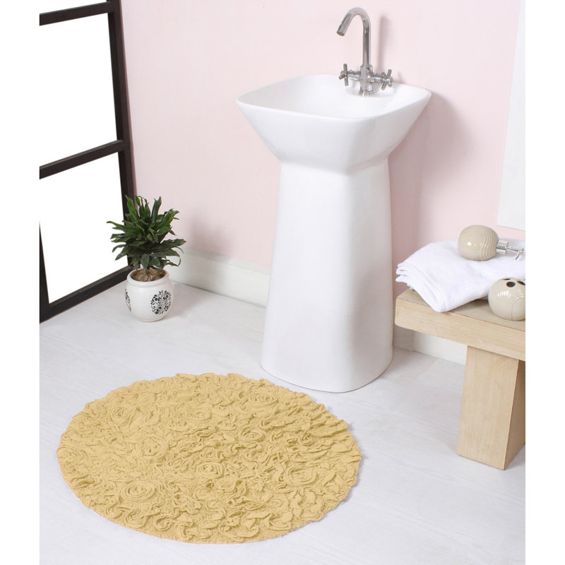 Taki Cotton Round Bath Rug, 22" Round, Yellow