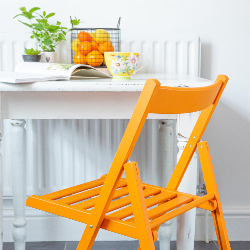 Harbour Housewares - Beech Wood Folding Chairs - Set of 2, Orange