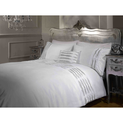 Delatorre Solid Colour Duvet Cover Set with Pillowcases