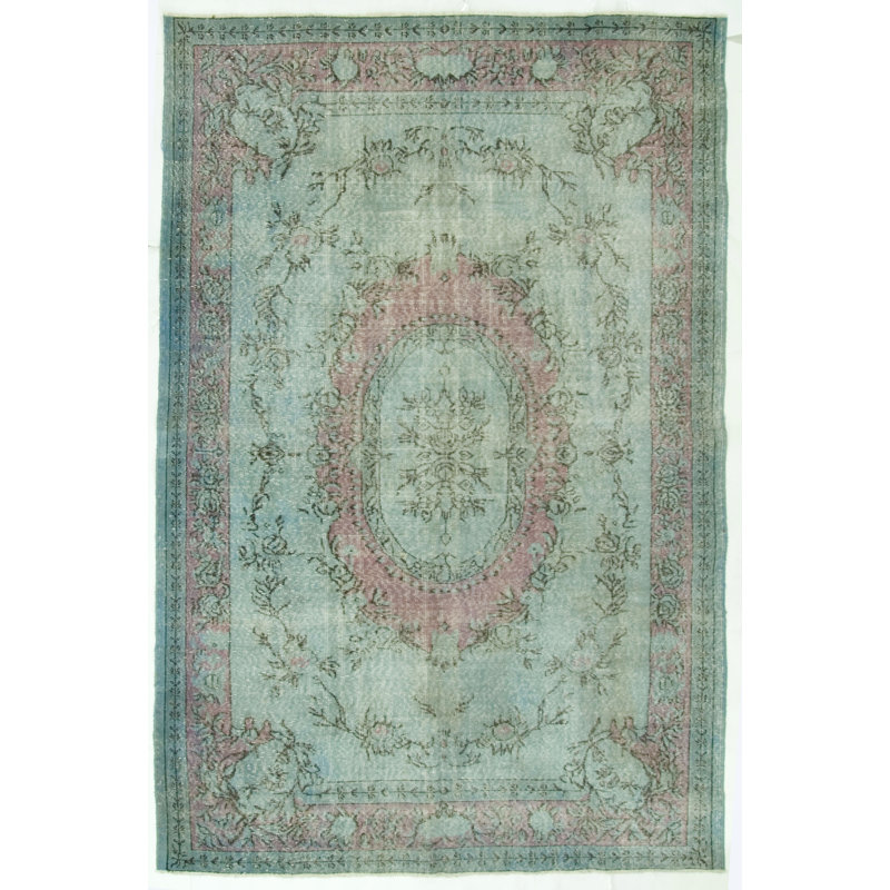 Tapis turc rétro vieilli