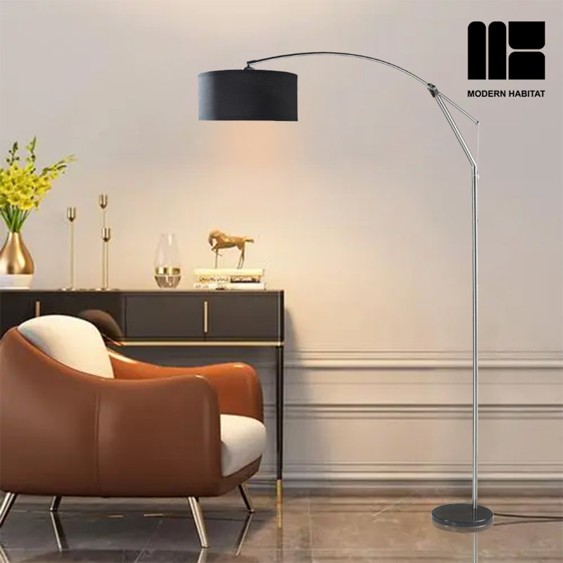 Lampe sur pied traditionnelle 76 po Makaay
