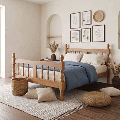 Wood Platform Bed with Spindle Headboard and Footboard