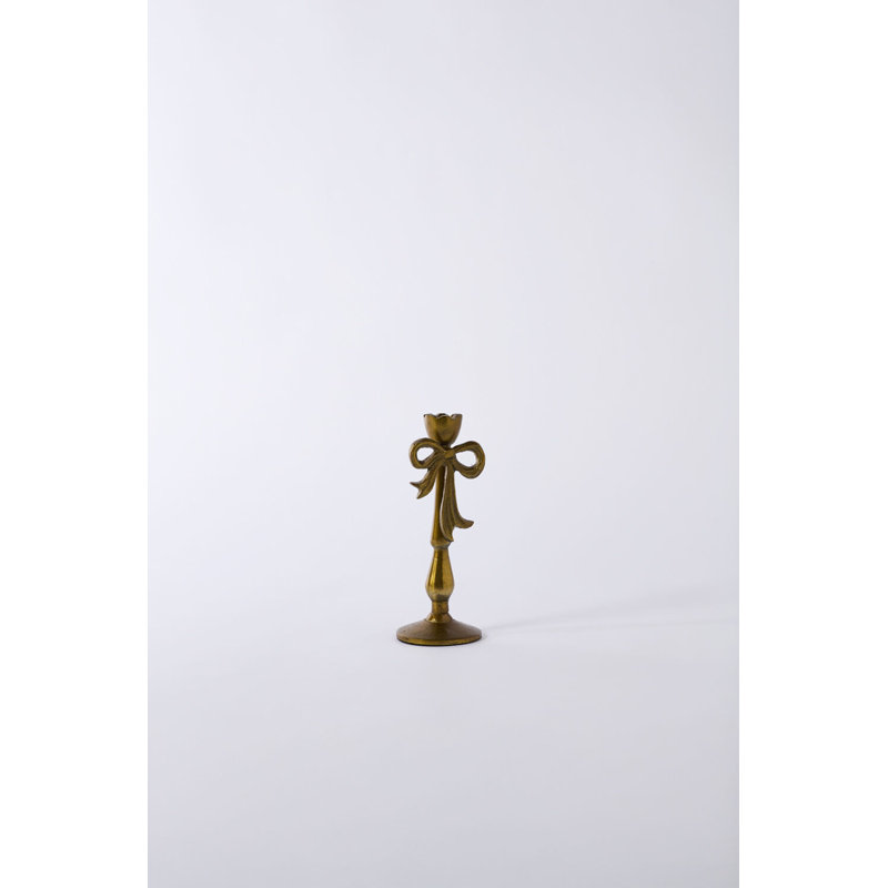 Bowtied Candleholder 3"x 7.75"