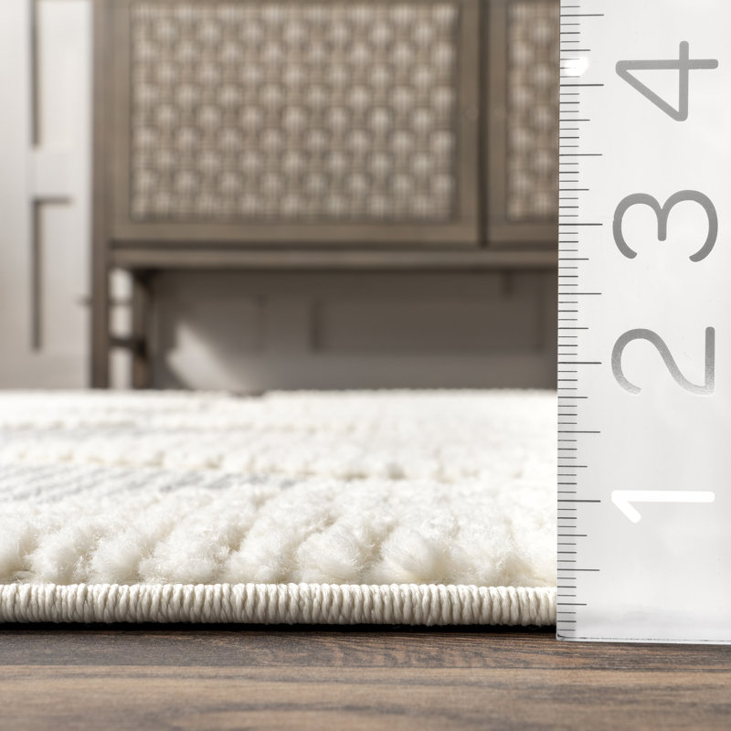 Marissa High/Low Diamond Tassel Area Rug, Rectangle 6'7" x 9'