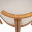 Chaise de salle à manger sans accoudoirs en bois d'acacia Cove, finition teck avec coussin beige, ensemble de 2