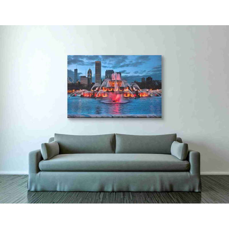 «Buckingham Fountain Lit», art mural sur toile, 40 po x 60 po