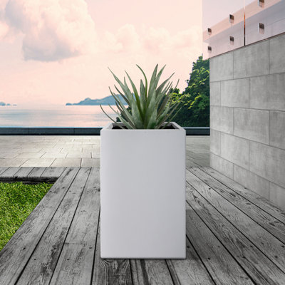 Weylan Pot Planter