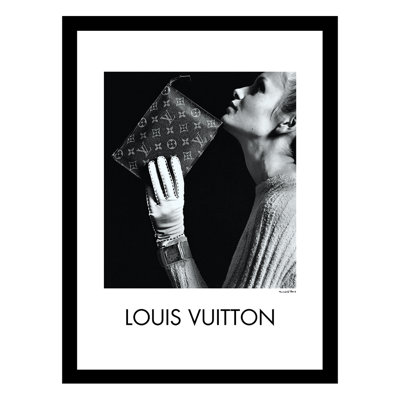 Twiggy Designer Fashion Framed Print