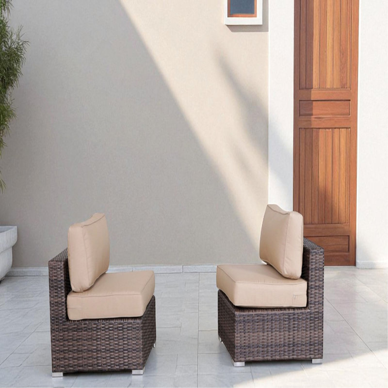 Ensemble de 2 chaises d'extérieur sans accoudoirs de 28 po de large avec coussins (ensemble de 2)