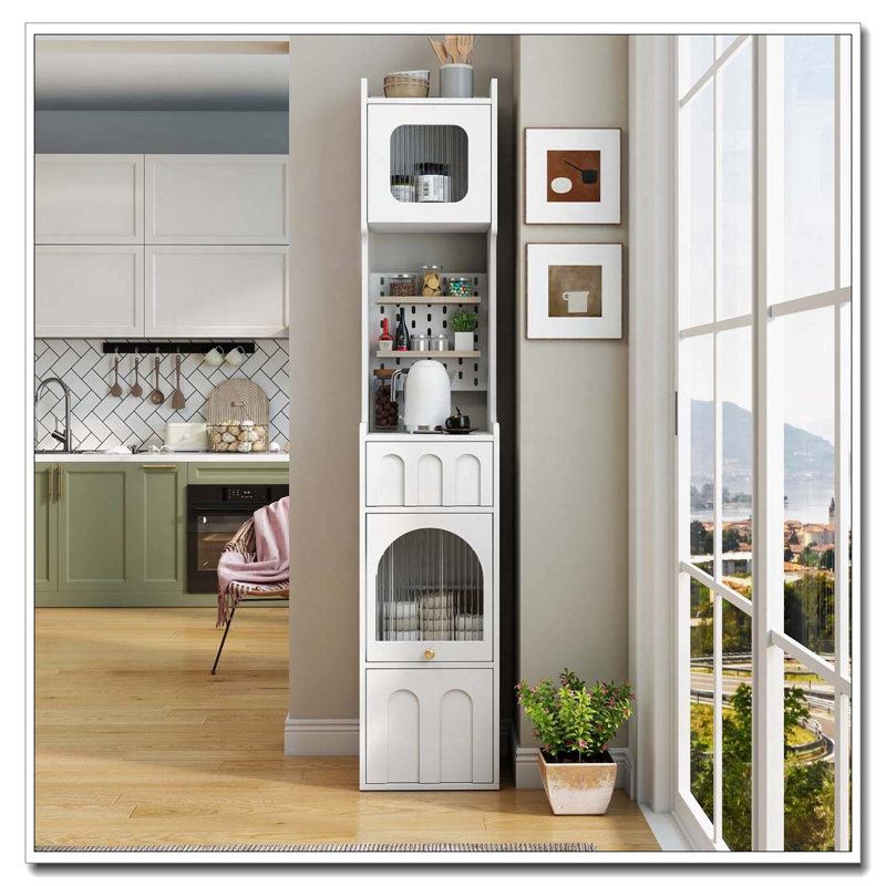 Buffet blanc élégant et multifonctionnel avec portes en verre
