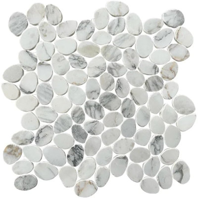 Carrelage mosaïque en marbre CNK Tile Calacatta