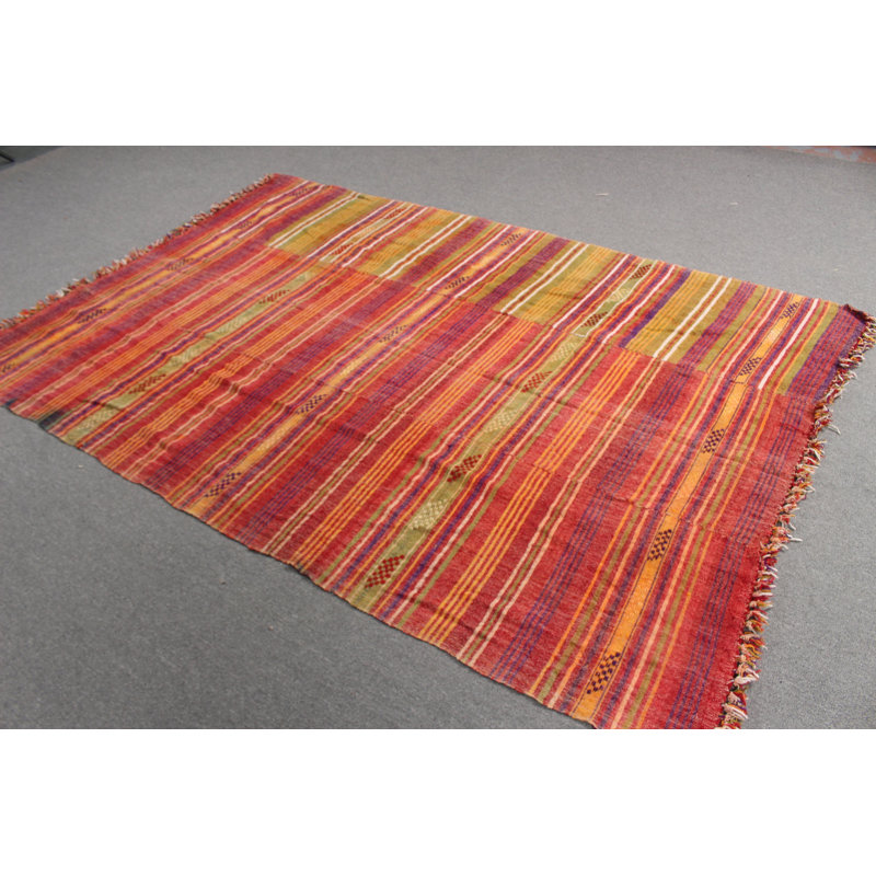 Grand tapis kilim turc antique en rouge pour la chambre à coucher et le sol avec des motifs complexes