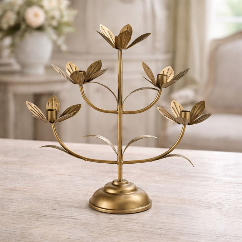 Bougeoir sculpté floral H 16,75 po