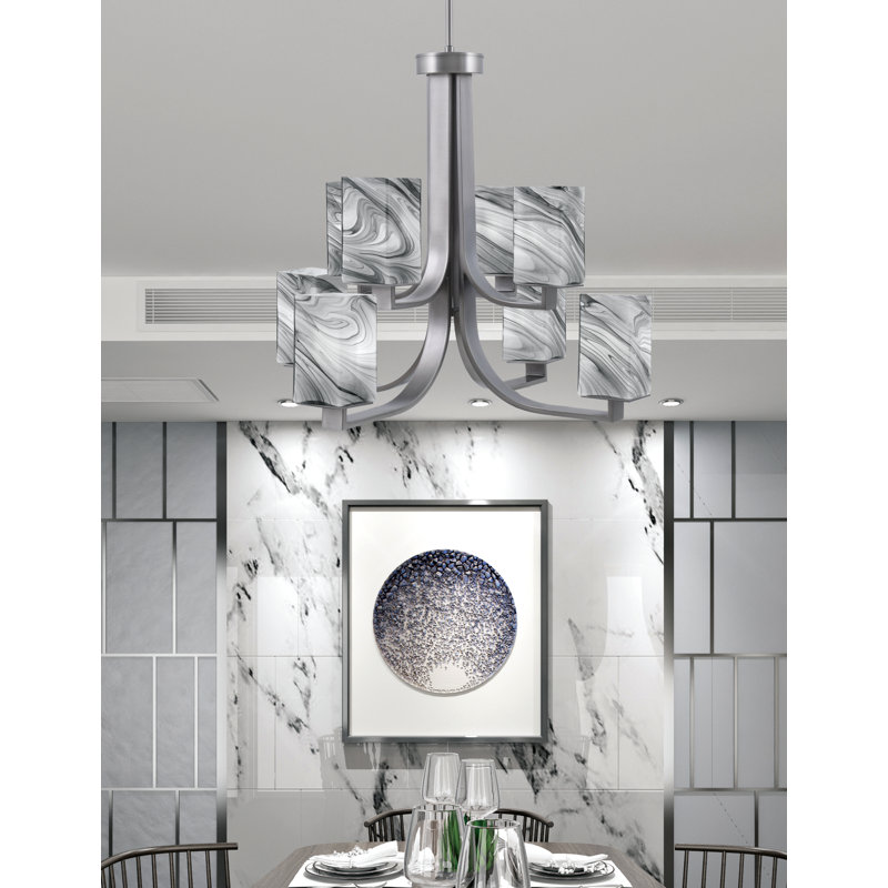 Lustre 8 lumières Apollo présenté en finition graphite avec verre tourbillon onyx carré de 3,5 po