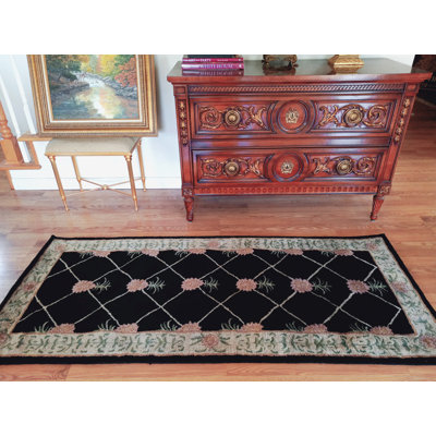 Tapis noir / ivoire en laine touffeté à la main Cape May