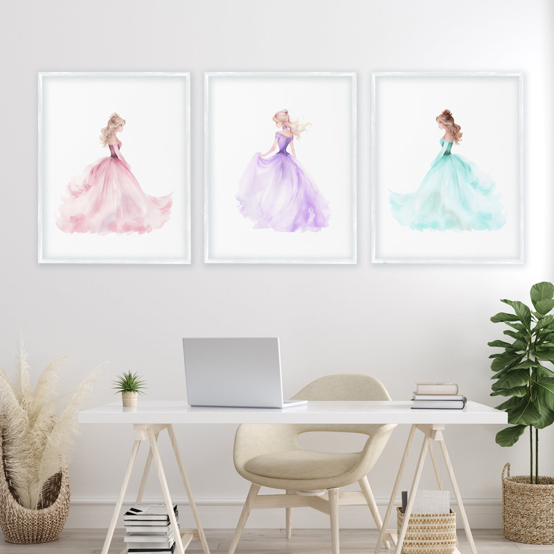 Princess Princess Gowns, ensemble de 3 giclées encadrées, design par Christine Simpson Art, H 30 po x l 24 po