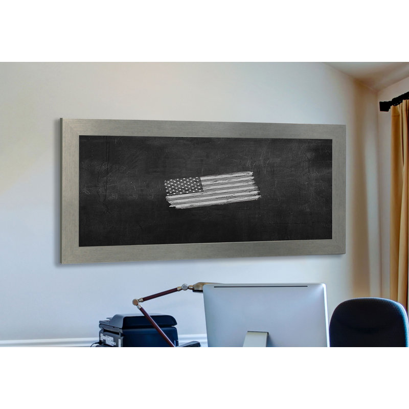 Tableau noir fixé au mur, H 50 po x l 30 po
