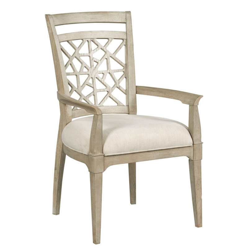 Chaise avec accoudoirs rembourrée de couleur huître Dealmeida