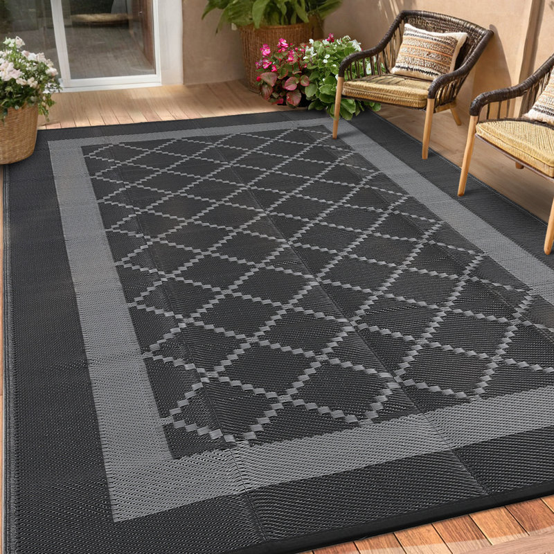 Modern Geometric Outdoor Waterproof Rug  Easy Clean, Non-Slip, Lightweight Reversible Plastic Straw Mat for Patio, Deck, Porch, RV, Balcony, Beach