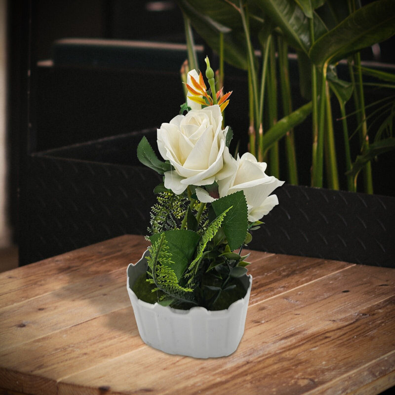 Natoyia Table Vase