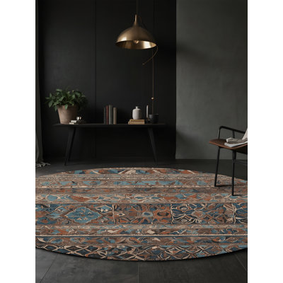Tapis gris soyeux et moelleux