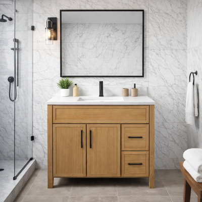 Meuble-lavabo de salle de bain entièrement assemblé en chêne strié avec quincaillerie noir mat Design House l 36 po x P 21 po x H 34 po Design House