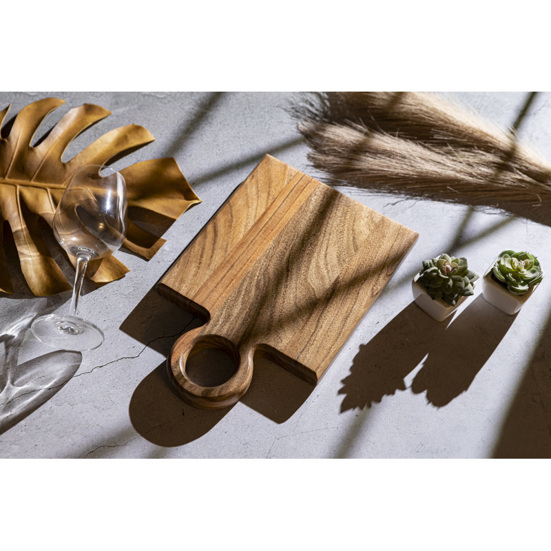 Planche à découper en bois avec cerceau