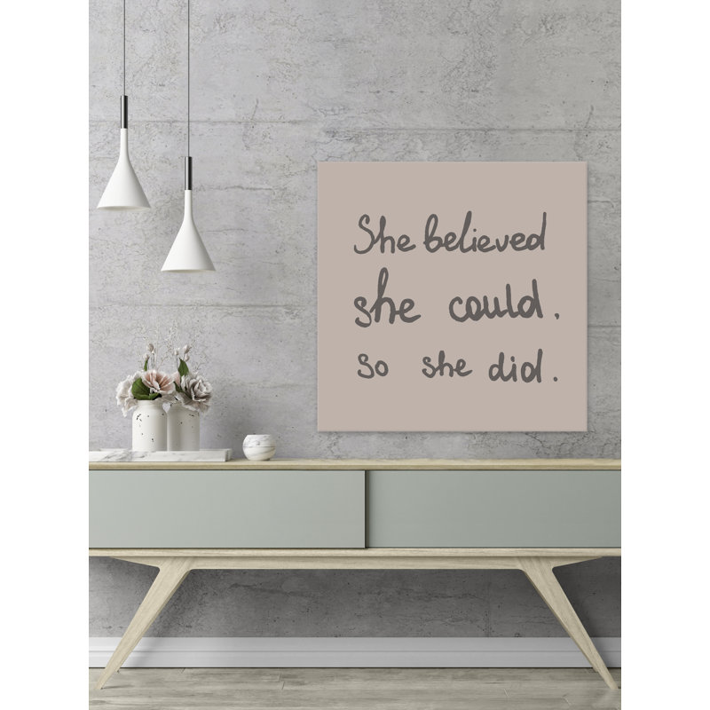 «She Did It», reproduction sur toile tendue, H 18 po x l 18 po x P 1,5 po